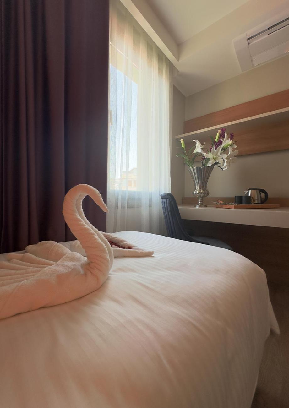 Frezya - Exclusively Woman Hotel อิสตันบูล ภายนอก รูปภาพ