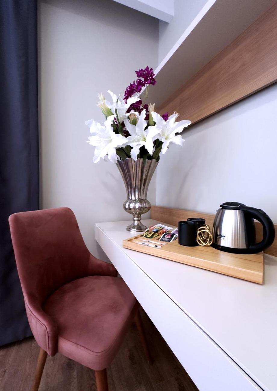 Frezya - Exclusively Woman Hotel อิสตันบูล ภายนอก รูปภาพ