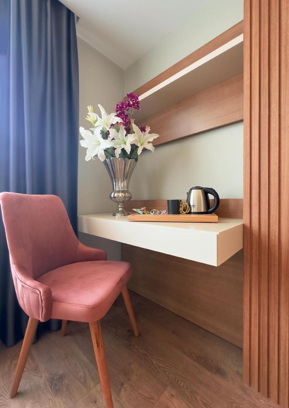 Frezya - Exclusively Woman Hotel อิสตันบูล ภายนอก รูปภาพ