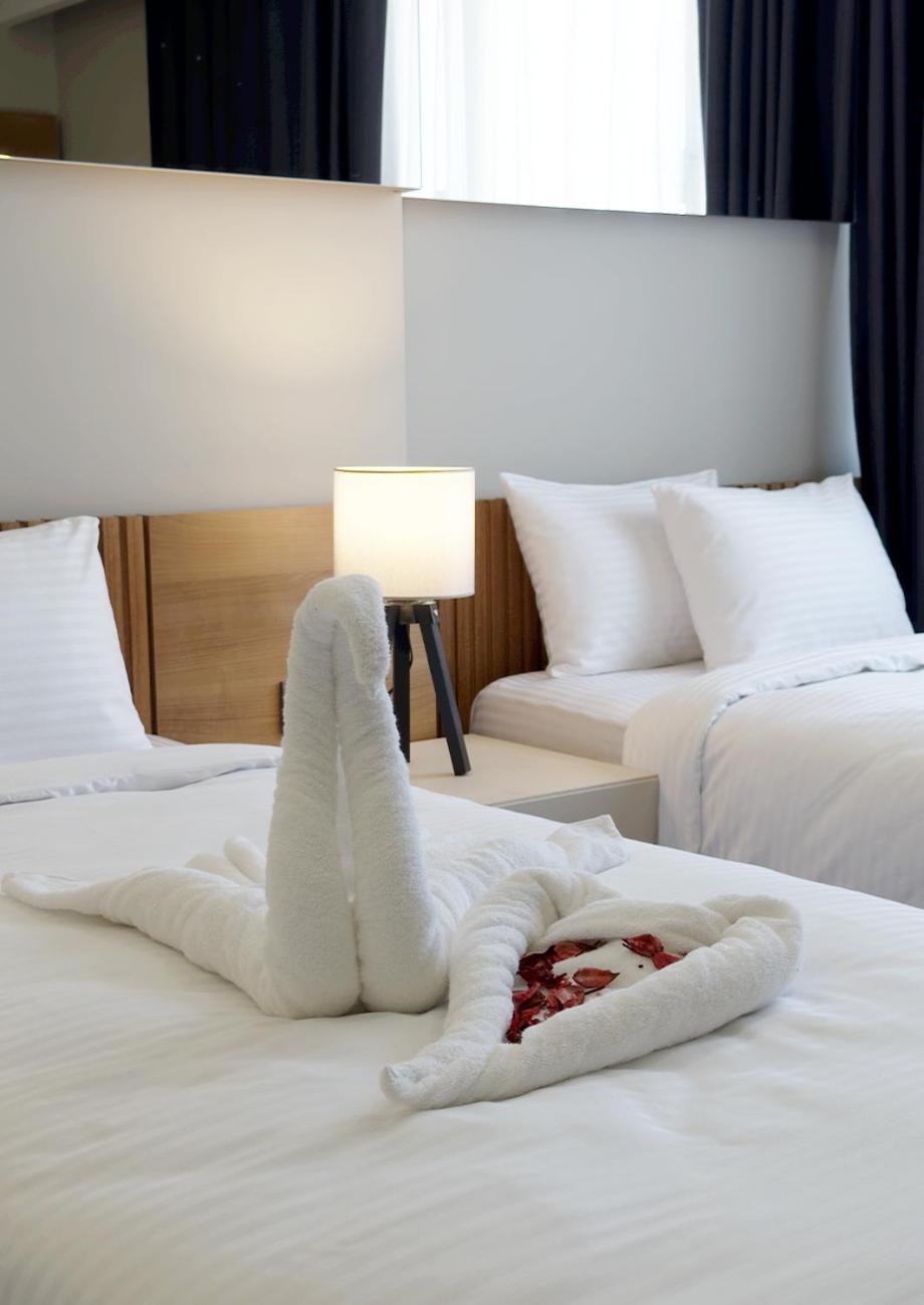Frezya - Exclusively Woman Hotel อิสตันบูล ภายนอก รูปภาพ